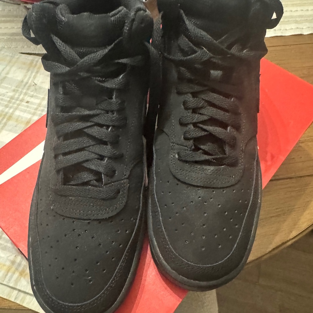 Nike Court Vision